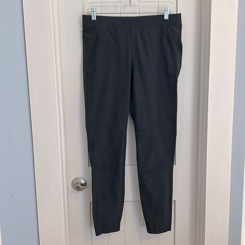 KÜHL Women’s Weekender Tight Hiking‎ Charcoal Gray Pants Medium